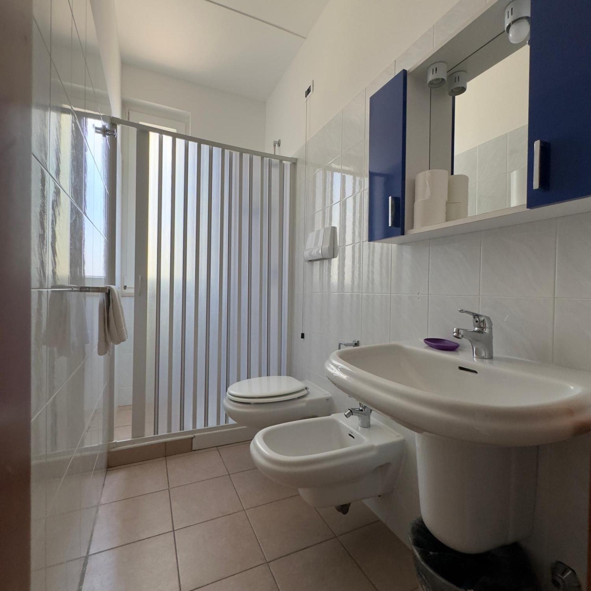 Camera Familiare con Bagno Privato
